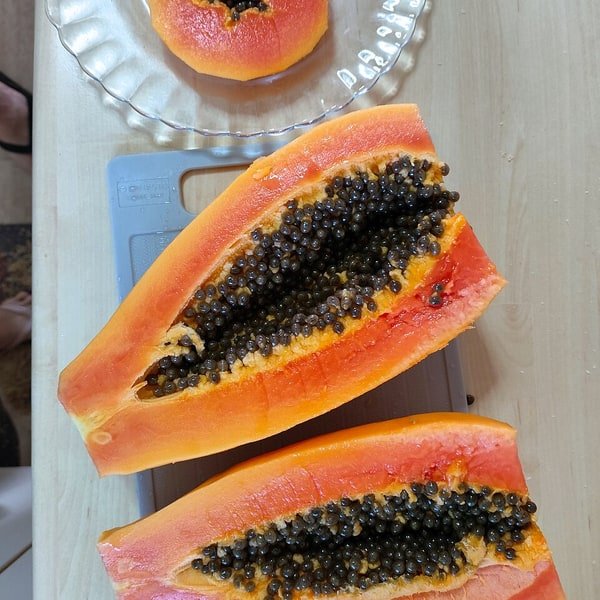 Red Papaya Solo